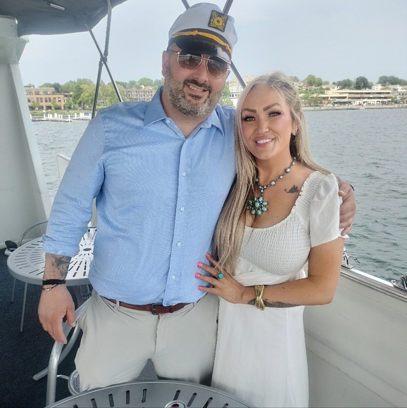 Fashion - Beauty - Confidence - Trust - Picture 10 of 10